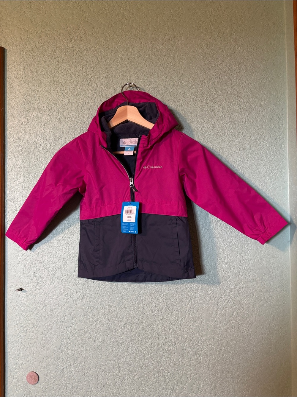 Columbia Girls Hooded Two-Tone Magenta and Navy Lined Raincoat Size 4T NWT
